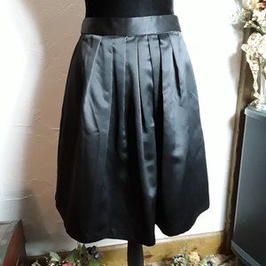 NEW Boston Proper Satin finish black skirt: Size 4